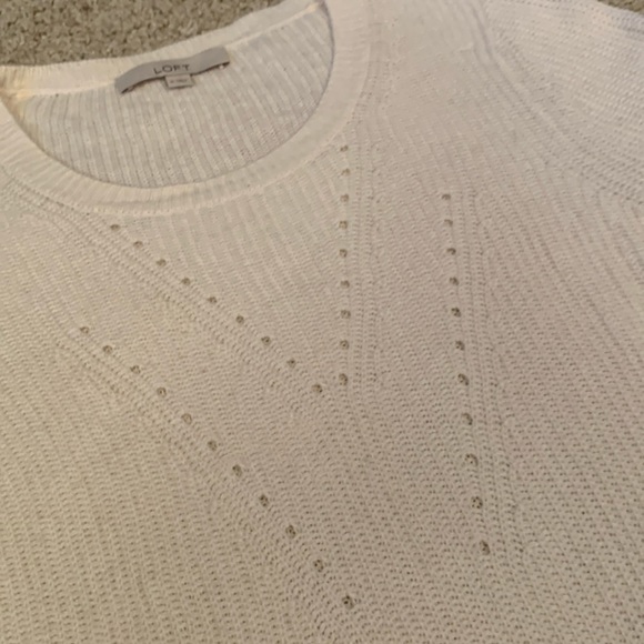 NICE Loft Sweater
Cream/White (Size M)
Oversized with beautiful details - Picture 4 of 6